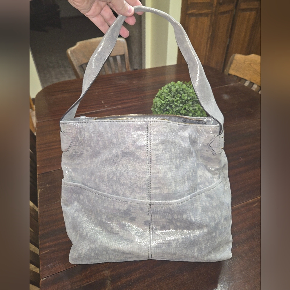 Aimee Kestenberg Silver Gray Shoulder Bag with Flexible Design - Picture 2 of 16